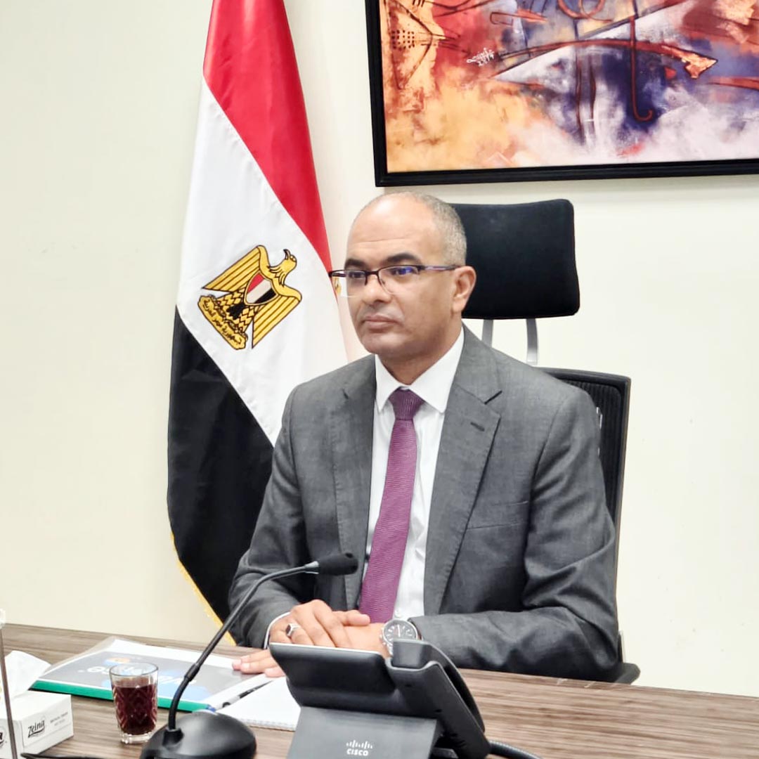 نائب وزير الإسكان يلتقي تحالف شركة المقاولون العرب مع احد الشركات العالمية المتخصصة في مجال تحلية مياه البحر