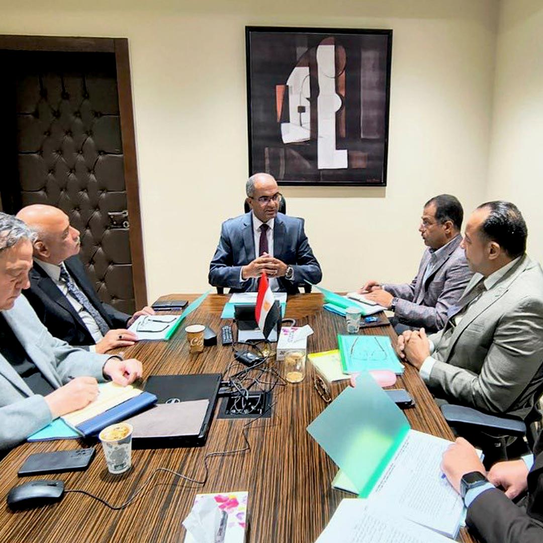 نائب وزير الإسكان يتابع موقف إعداد مسودة اللائحة التنفيذية لقانون تنظيم مرفق مياه الشرب والصرف الصحي 